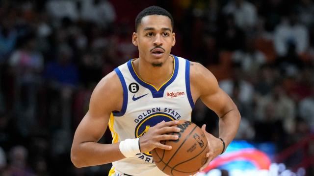 五星体育直播-【观察】危急存亡之秋 勇士靠什么才能冲进附加赛？