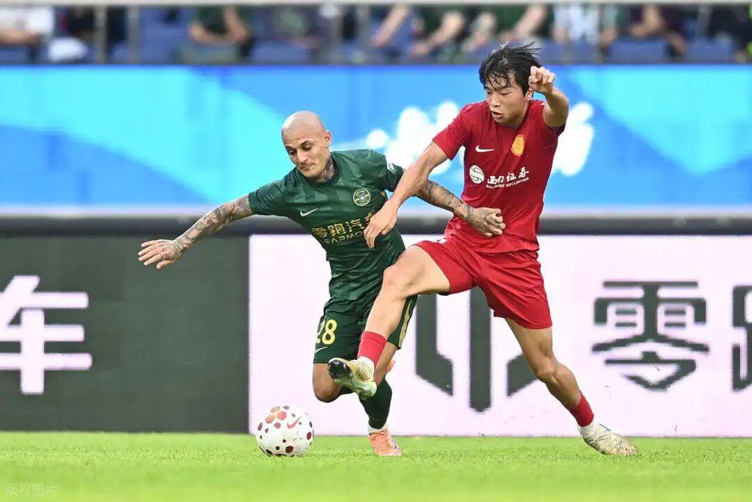 五星体育官网-李镇全到底做了什么？让米特里策两次破防拽他头发，还因此被发现